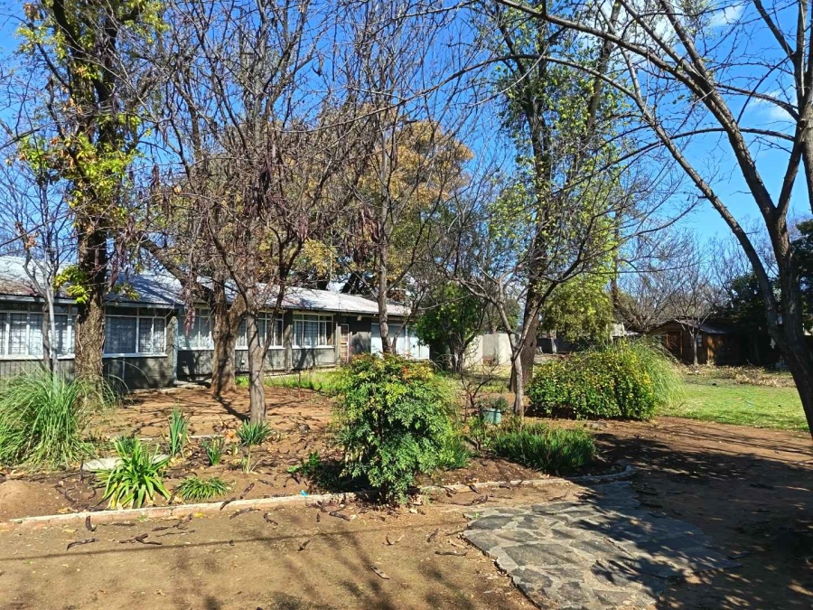 16 Bedroom Property for Sale in Universitas Free State